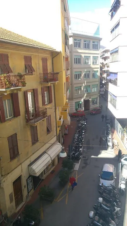 Centre Home Rapallo Apartment